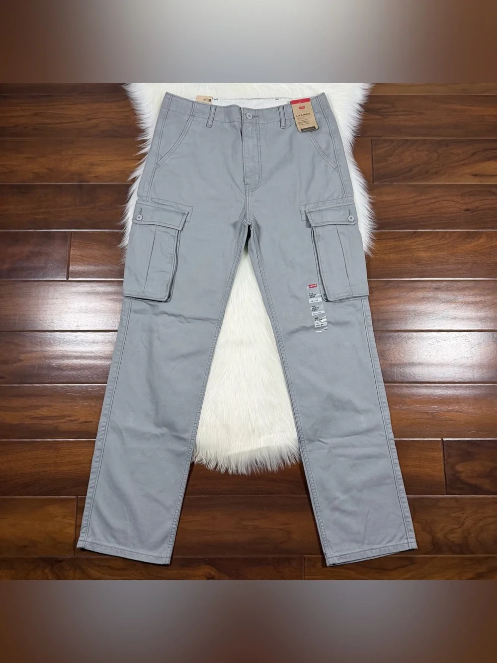 Levi's Men's Size 32 X 34 Grey Ace Cargo Pants
